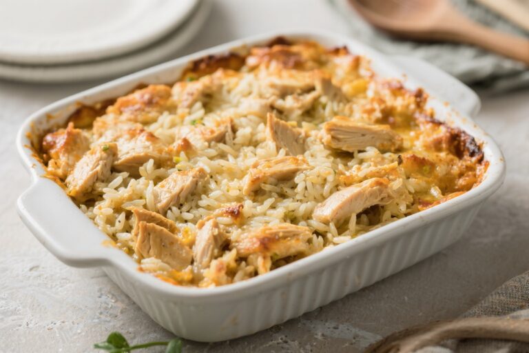 Freezer-Friendly Chicken and Rice Casserole – Simple Comfort for Busy Days